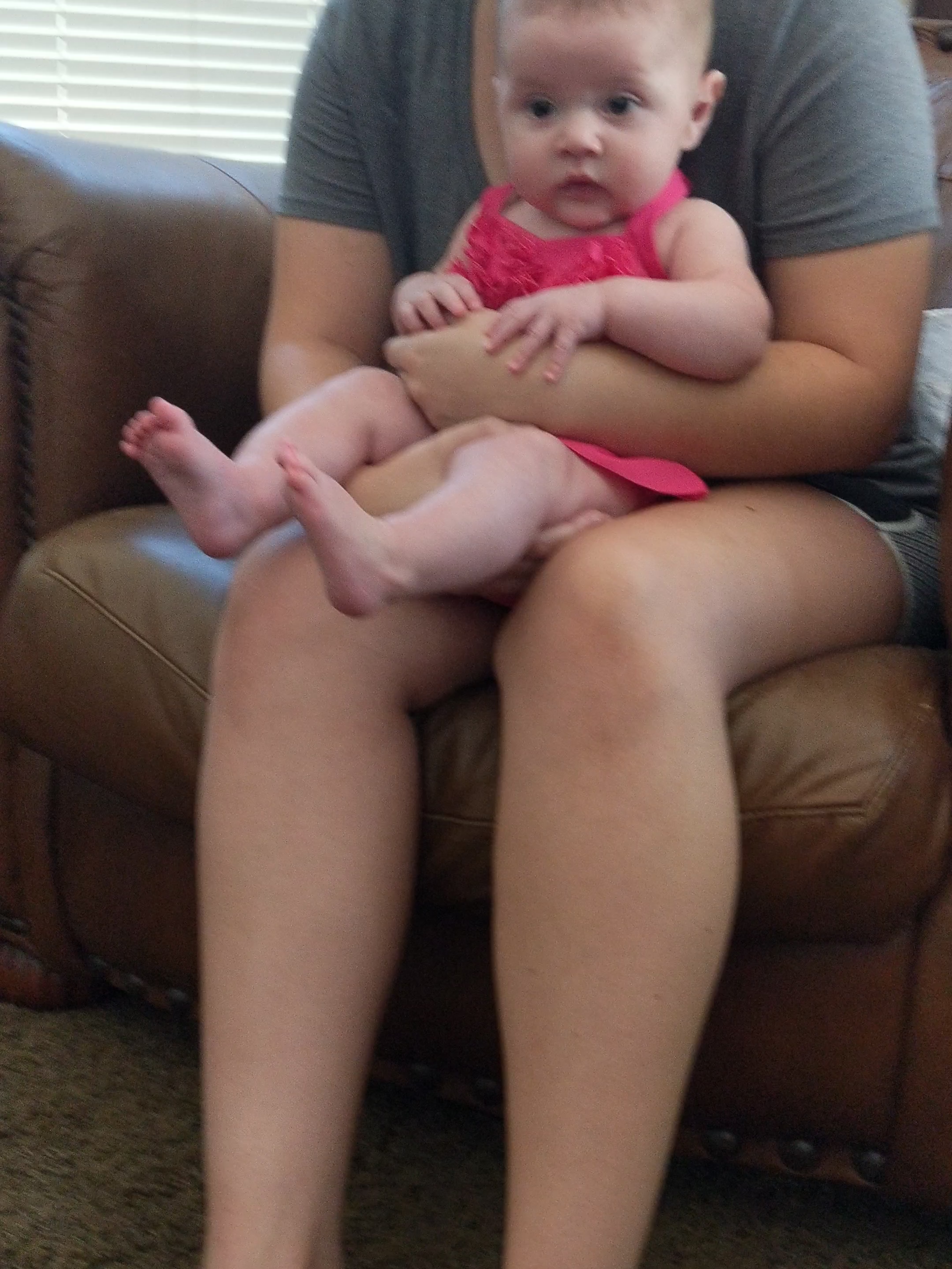 LOL 😂 More funny baby video: https://youtu.be/J_GwqnP0brw #funnybaby #babyfever #5minutefails