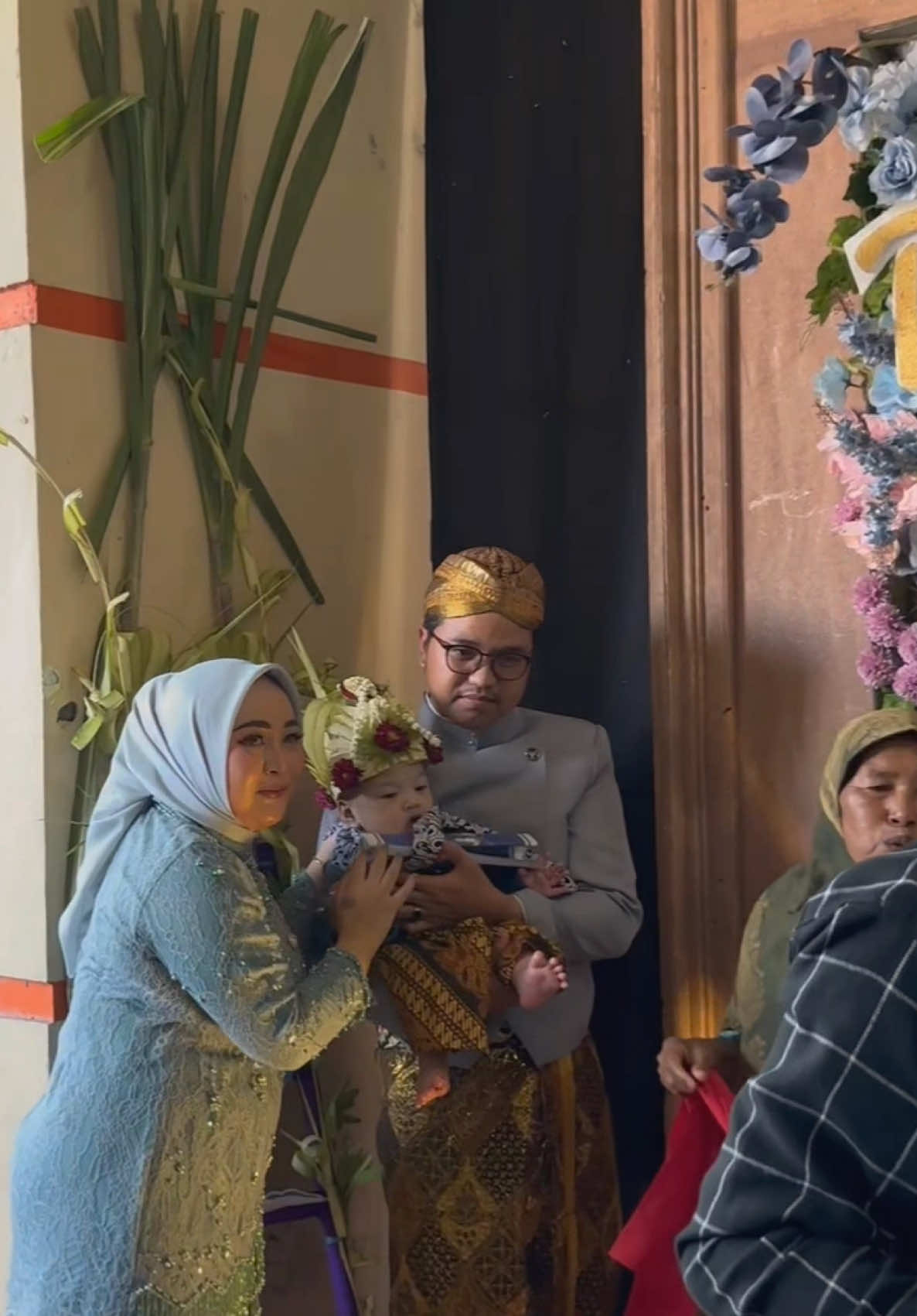 Tedak siten adik🫶🏻