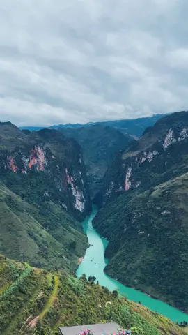 💚 Hà Giang ơi, sao mà yêu thế! Đi một lần là nhớ, đi cùng Hà Giang cùng Định là mê luôn đó nha!#HàGiangCùngĐịnh #tourhagiang3ngay2dem #songnhoquehemtusanmapileng #TourHàGiang #xuhướng 