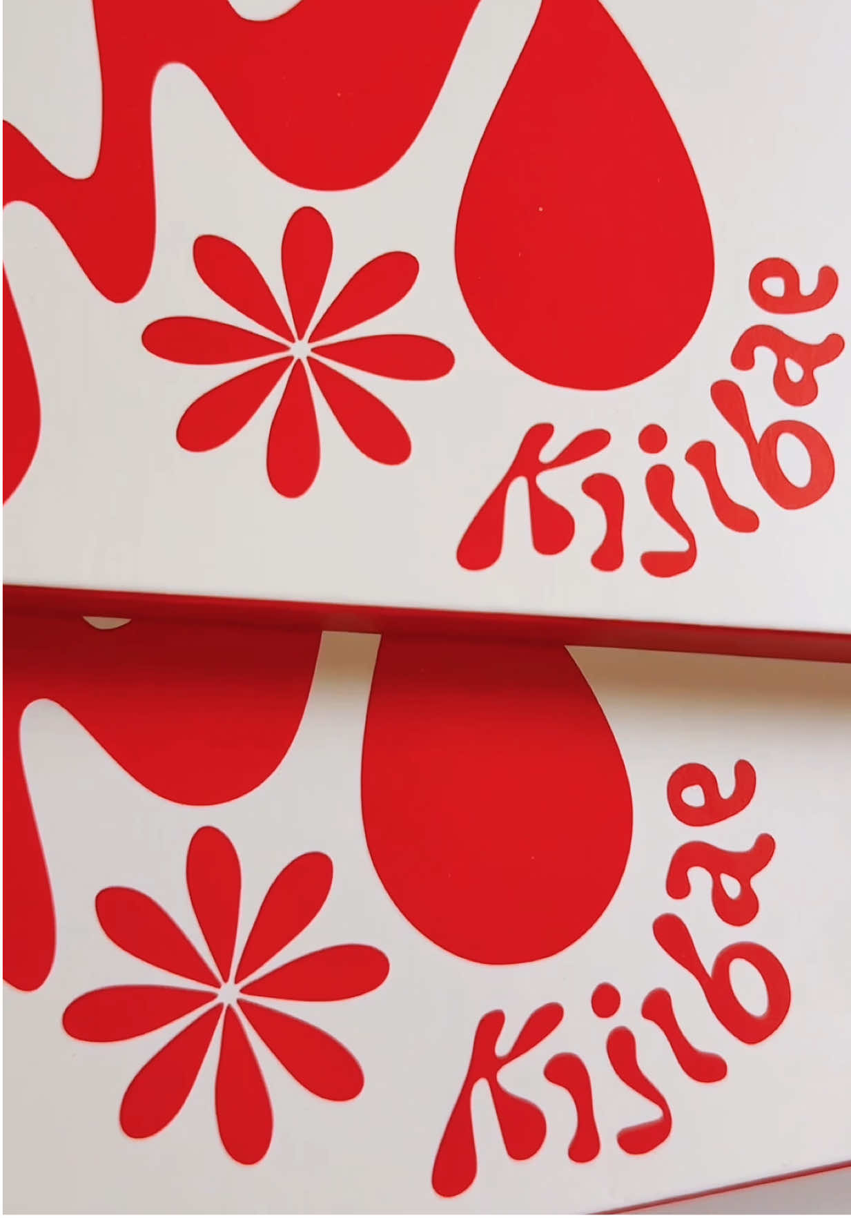 New nails, new mood 💅✨ DIY never looked this good 🤍 @shopkijibae  #Kijibae #NailTok #DIYNails #ManicureGoals #AtHomeNails    