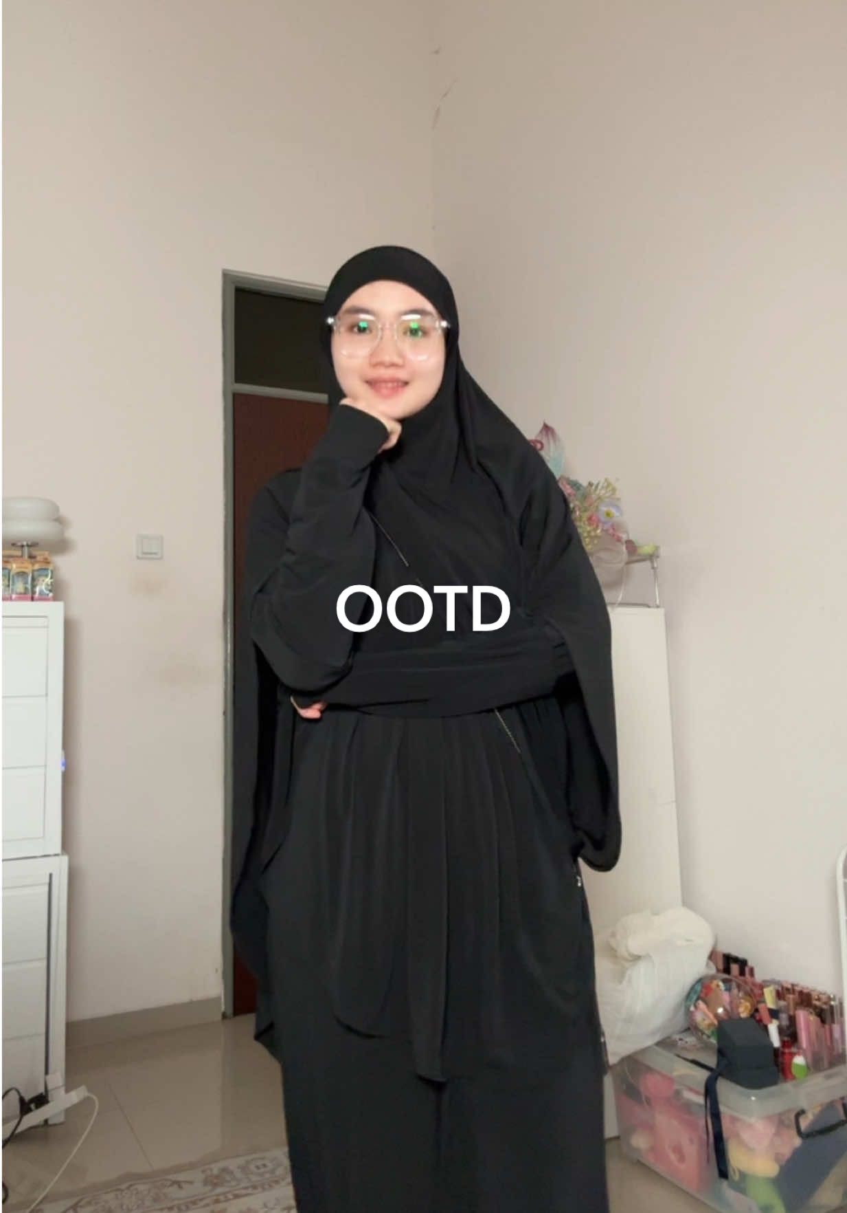 One set from WMD fashion 