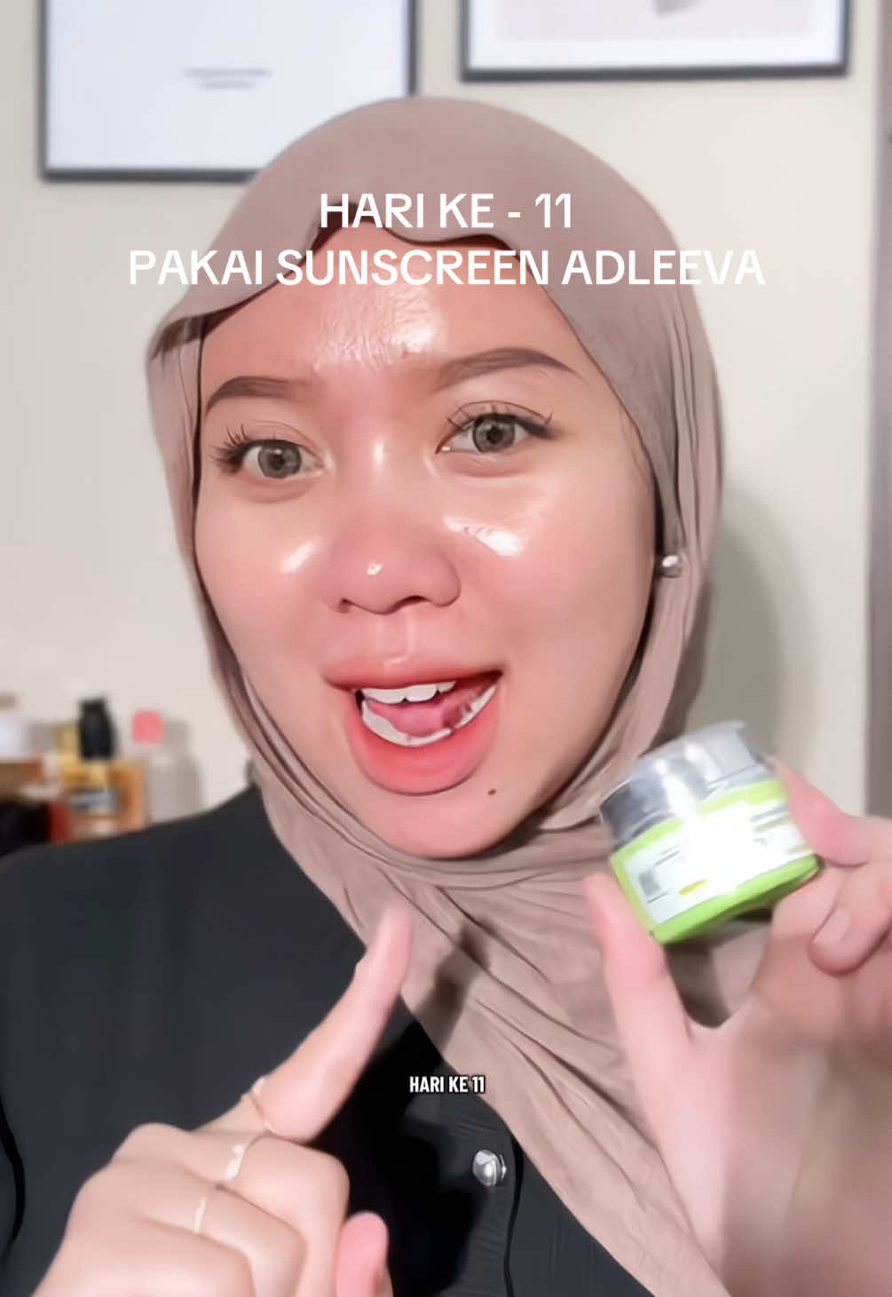 Hari ke - 11 pakai sunscreen adleeva😍ini aku pakai yg sunglow lazy sunscreen adleeva🫰🏻 @Adleeva @Adleeva Skincare Official ² #ceritaiketia #pejuangglowup #pejuangglowing #adleeva #adleevaskincare #adleevareview #reviewadleeva #sunscreenadleeva #sunglowlazysunscreen #adleevasunglow #skincareroutine #fyf 