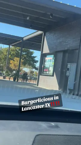 #viral #fyp #burger #lancastertx #food 