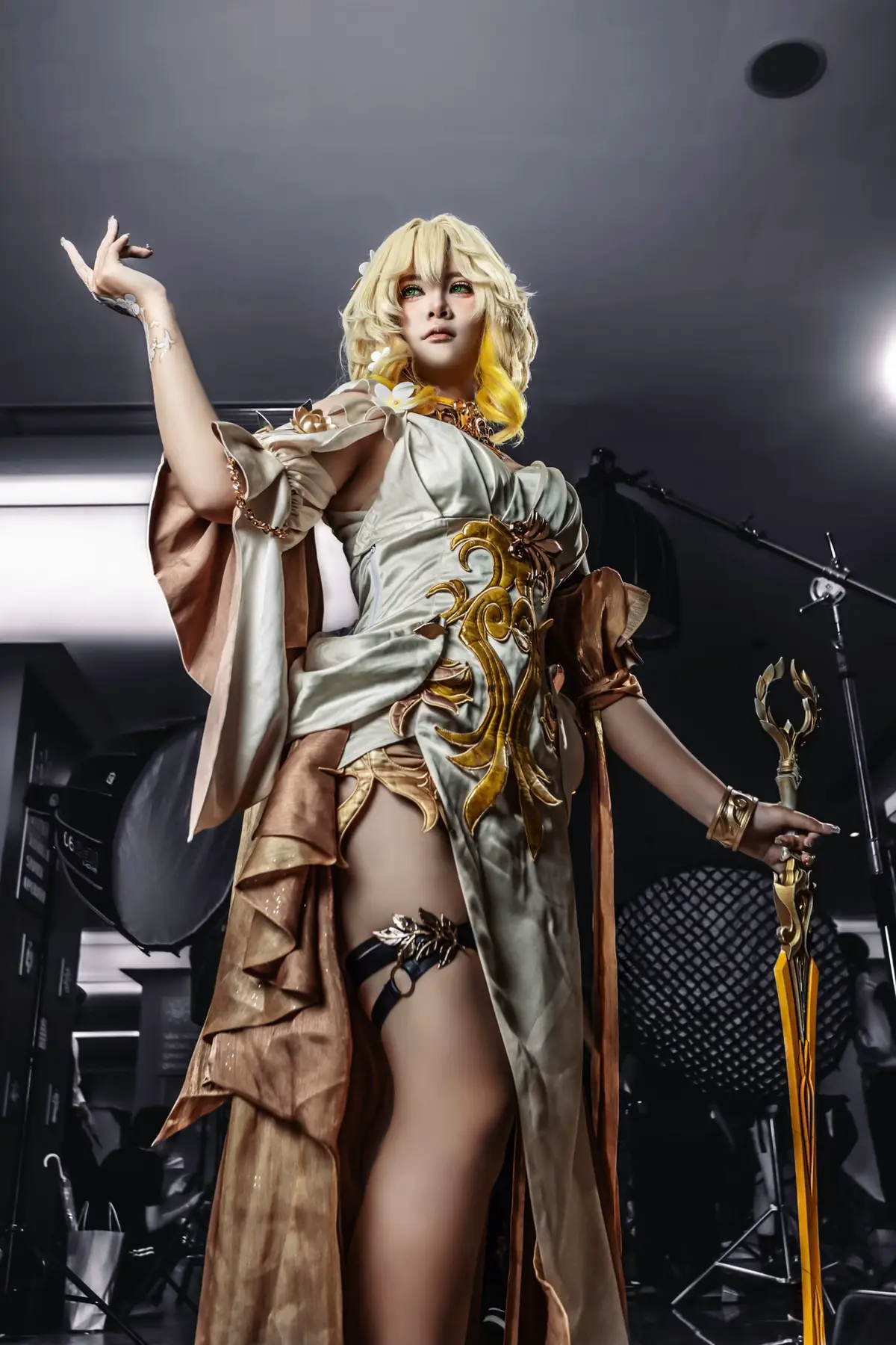 Bt là flop nhưng mà mún đăng nốt #cosplay #aglaea #hsr #amphoreus #xh 