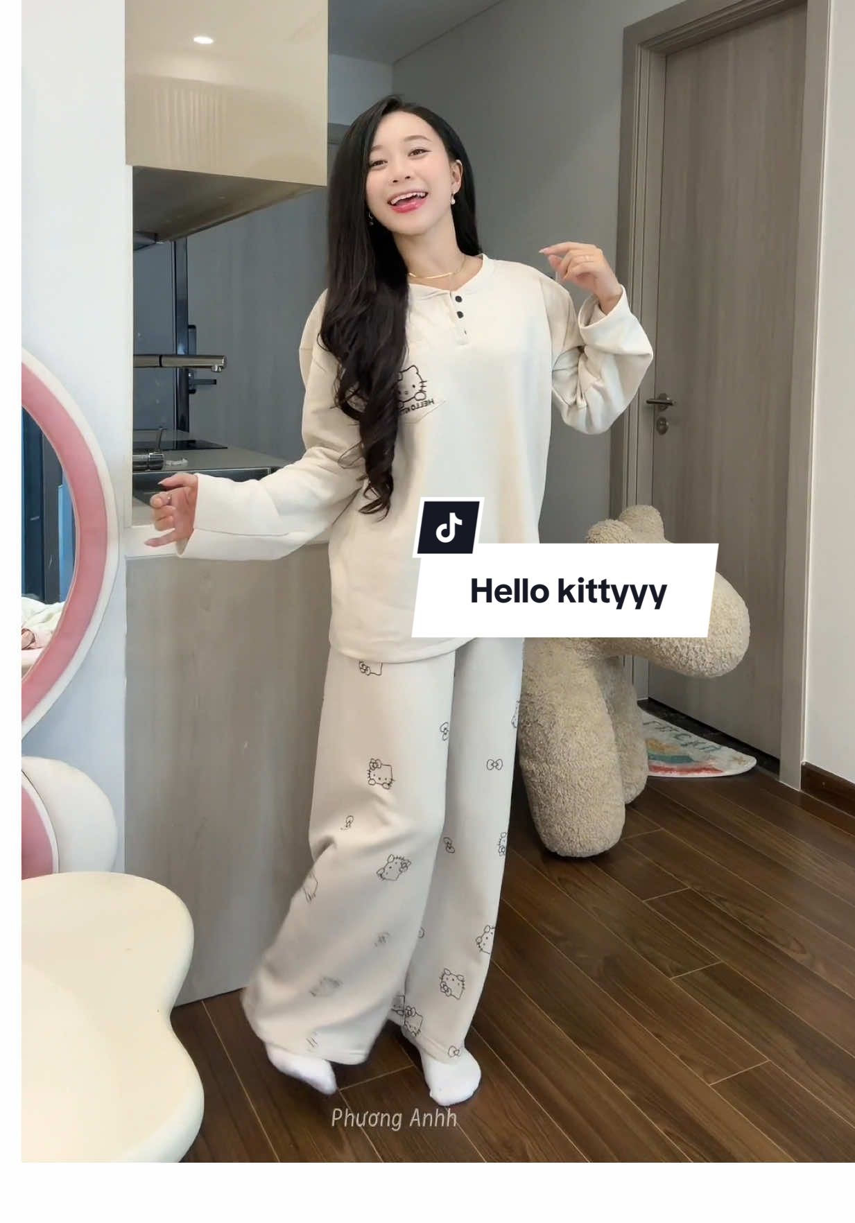 Dễ thương điennnnn, phấn đấu mỗi chị có 1 bộ mặc mùa đông diii ạa #bodongu #hellokitty #domacnha #review #pahavt 