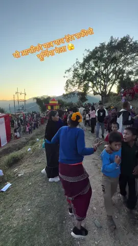 म कला भएको मान्छे लाइ सम्मान ग्रछु।