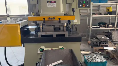 Progressive stamping mold.welcome to purchase. #stampingdie #progressivedie #stampingmachine #stamping #stampingtooling 