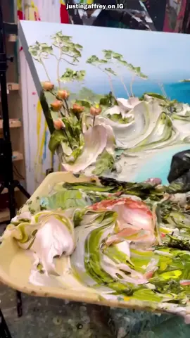 Seniman Ini Melukis Tanpa Kuas, Namun Hasilnya Menakjubkan...