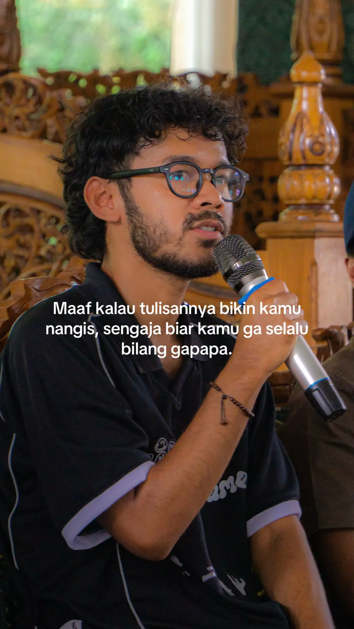 Buku utuh tapi tidak cemara sudah ada di showcase atau gramedia terdekat .. #utuhtapitidakcemara #maskokoganteng 