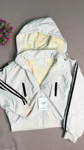 Áo khoác gió lót lông tay phối viền kẻ  chất đẹp #aokhoac #aogio #aonu #thoitrangnu #xuhuong 