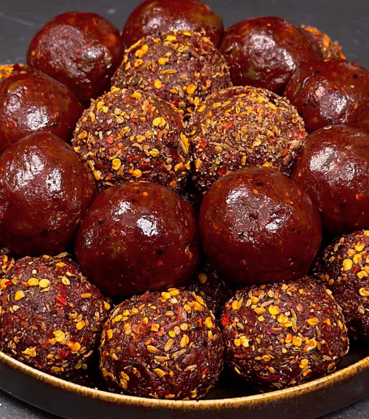 তেল ছাড়া রোদে দেওয়ার ঝামেলা ছাড়া পৃথিবীর সবচেয়ে মজাদার জলপাই গোল্লা আচার 