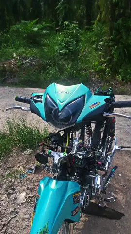 Masi kita proses boskuu 🤩 sabar menunggu #SolusiterbaikAndaAJMGarage #medanstyle #suprastylemedan #suprax125 #suprahedon #teamsuprakubu #TSK 