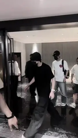 #topdanglucthieunien #chuchiham_zhuzhixin #nguyen_tho_ 