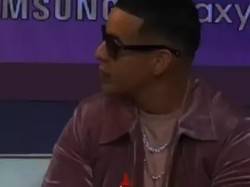 llegó Pero más fuerte una de las mejores Bzr session 😔🤚🏻#daddyyankee #Lyrics #musica ##musicaparatii #lomejordetiktok @daddyyankee @bzrp 