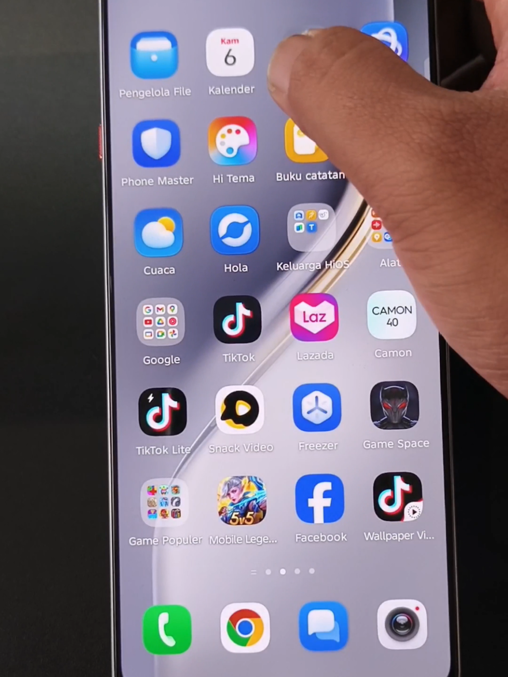 Di Tecno Camon 40 bisa juga jafi powerbank loh 🥰🥰🥰 #tecnopromotor  #tecnoindonesia  #tecnojawatimur  #camon40series  #camon40 