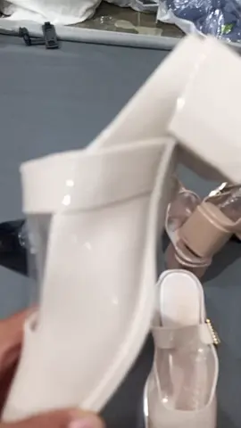 #sepatu tali tengah wedges bahan jelly tinggi hak 4cm#karet 