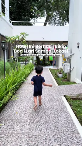 Kalau ke bogor dan cari peginapan denga harga murah tapi udah bikin anak betah. Stay di sini aja di jamin ga cuma betah tapi anak juga bakal happy. Pesan kamarnya klik tag lokasi hijau di video ini yaa #SuperBrandGoHotel #TTGOTRVLK1111 #nexvisitlevellingnovember #HealingBarengKeluarga #hotelbogor 