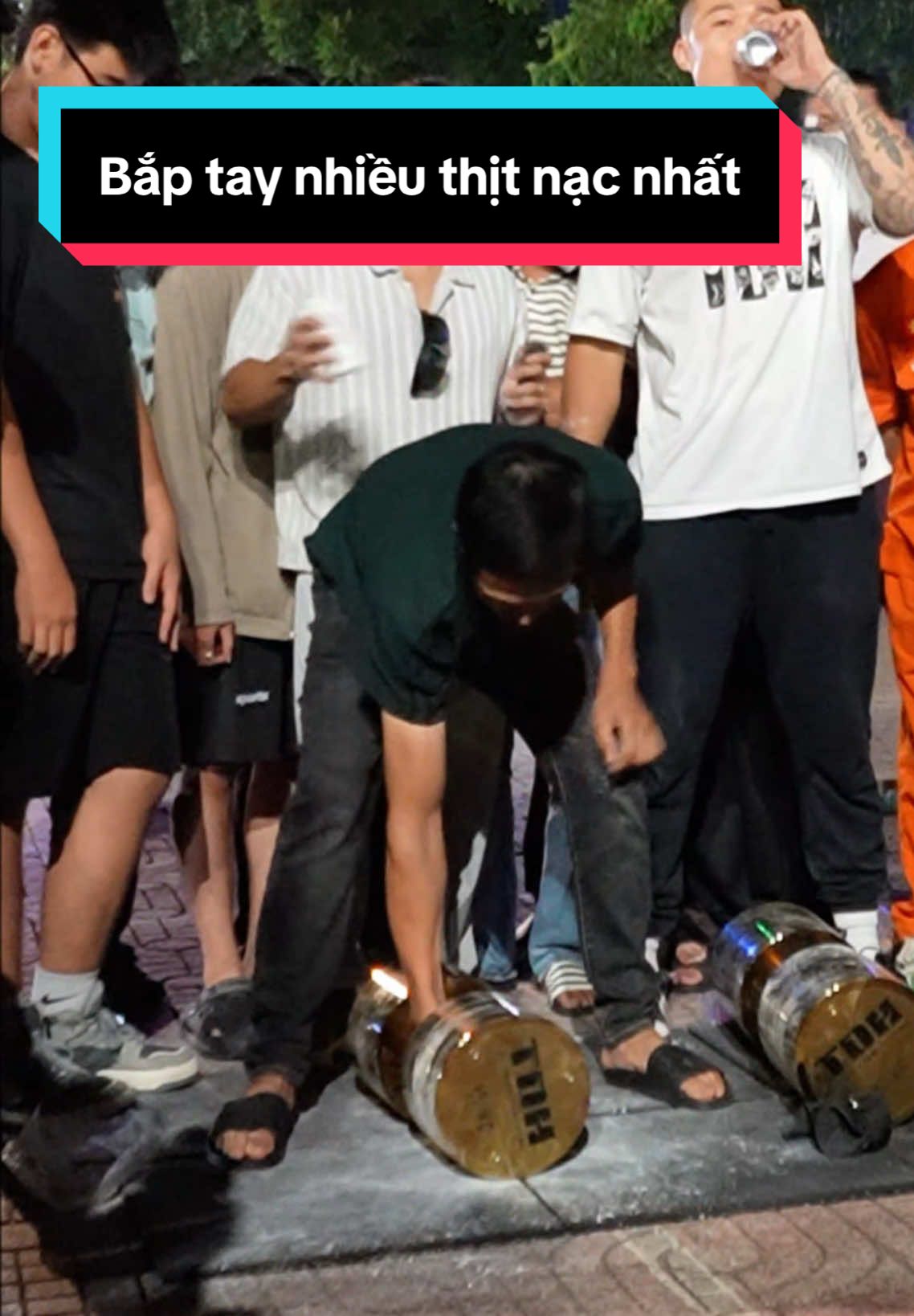 Anh trai có quả bắp tay nhiều thịt nạc nhất tới chinh phục 100Kg #thedan #voidaklak #truongdinhhoang 