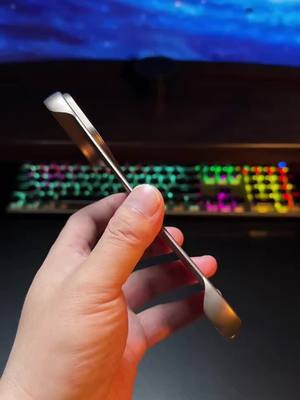 Kevlar Elegant Magnetic Carbon Fiber Pattern Phone Case