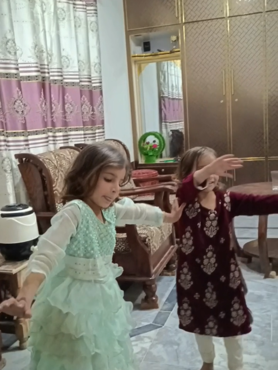 Cute nieces 🍁🥰 #nieces #dance #video #foryou #fyp 