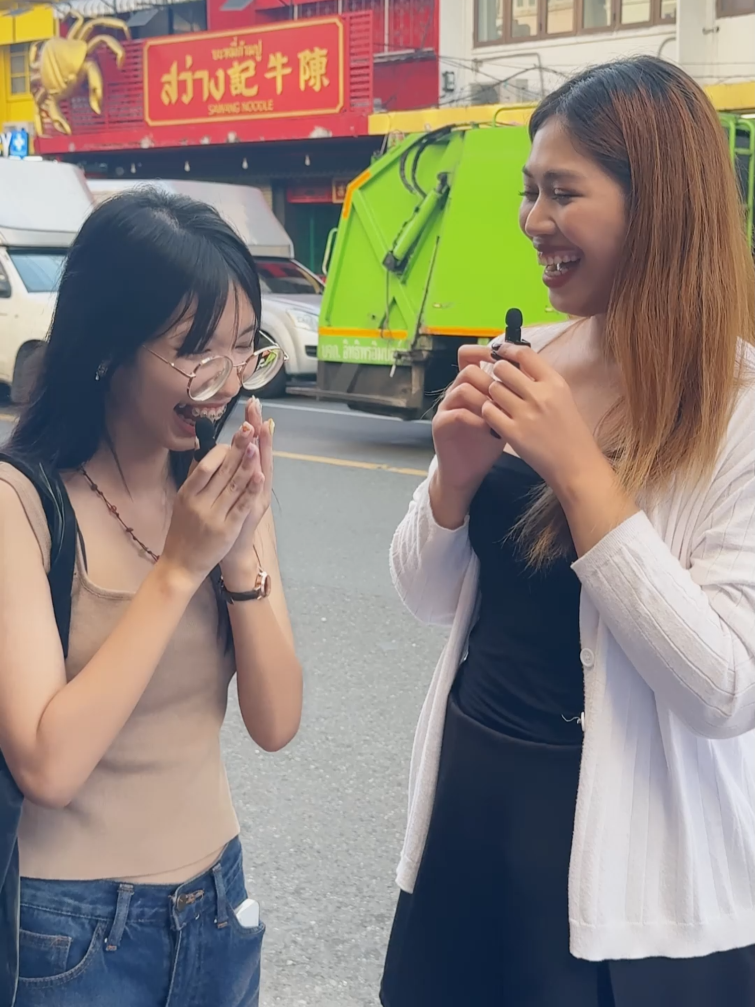 Dazzle Me On Street Ep.2 บุกย่านบรรทัดทองตามหาสาวกแดซเซิลมี!!! #dazzleme #dazzlemebeauty #dazzlemeth #Dazzlemeonstreet