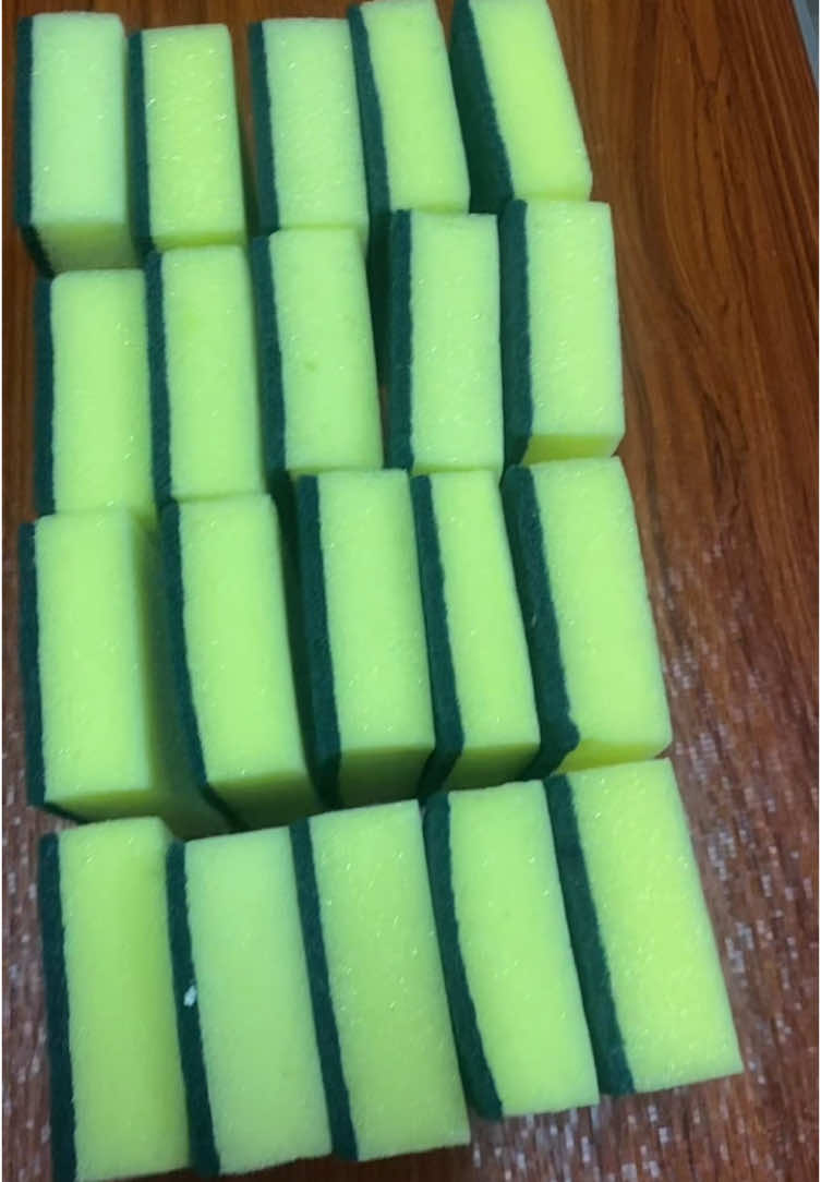20 pcs na binili ko kasi sobrang mura lang  naman! 😊 #dishwashingsponge #sponge #affordable #pongerecommmendations 