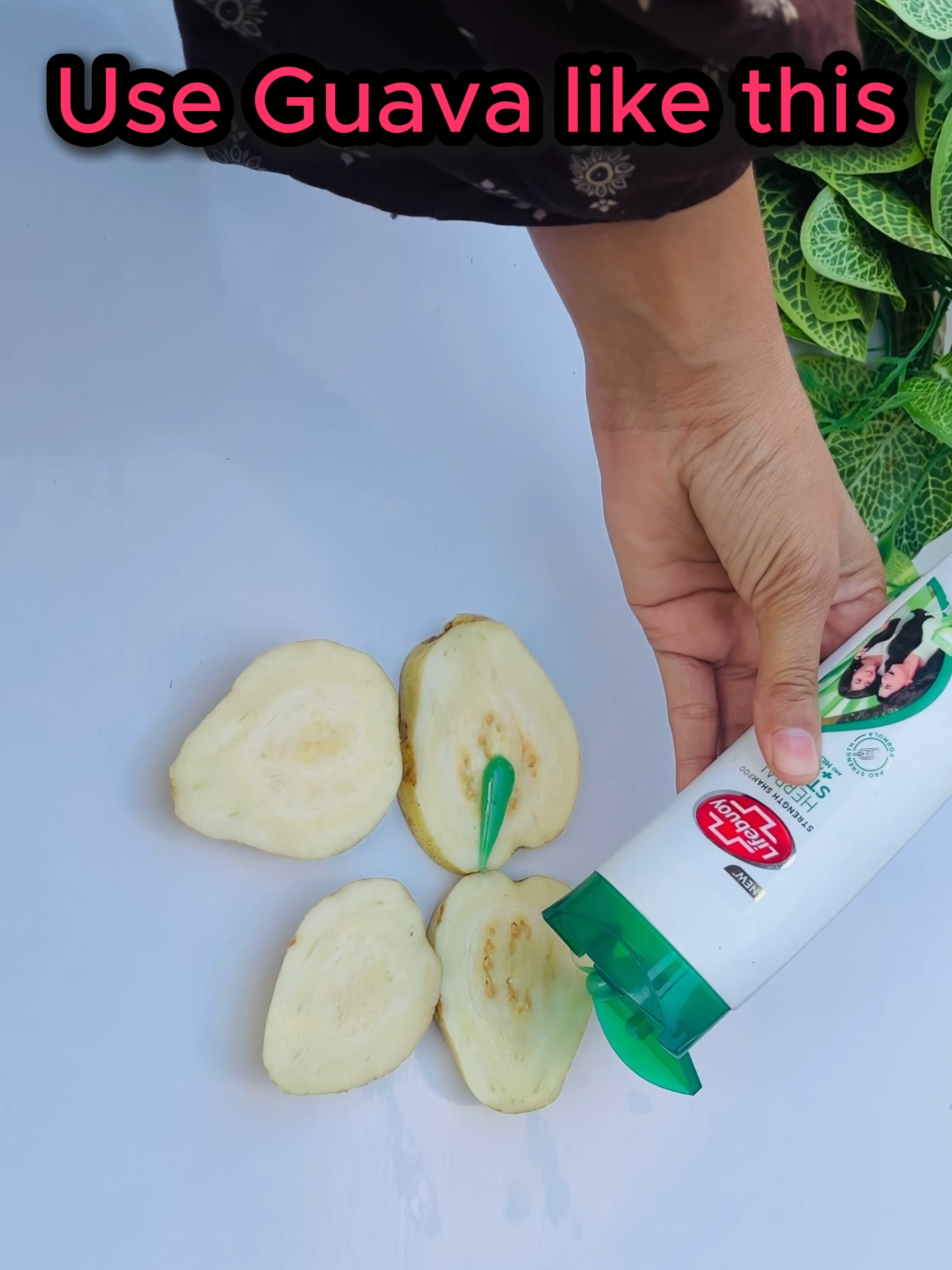 Use guave like this|| #KitchenHacks #tipsandtricks #cleaning #foryou #foryoupage