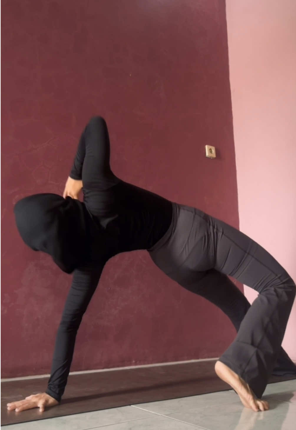 just me, the mat, and a little ocean in my head #yogapose #fy 