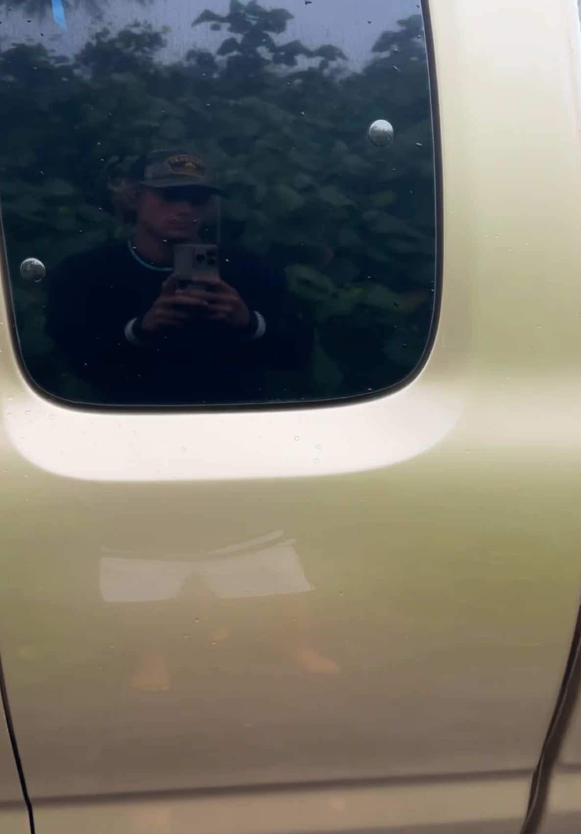 Daily walk #aigenerated #hawaii 