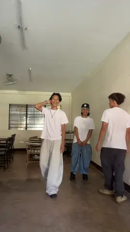 DC: 👋🏻 #fyp #galawstudyante #pasikat #multo 