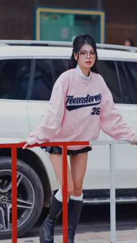 Tôi ko tìm content mà content tự tìm đến tôi #quayphim #quaythoitrang #hungtvquayphim #xuhuong #quayphimduongpho 