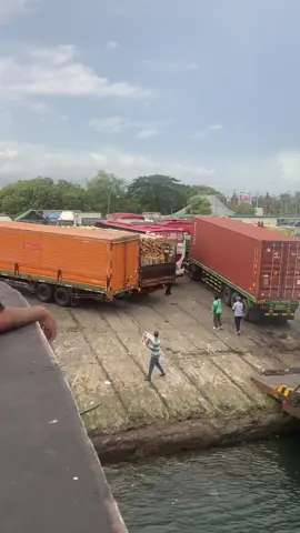 Hayoo secara logika mas @Bagus Sejak Kecil  #fyp #pelabuhangilimanuk #storybus #masukberandafyp #drivermuda 