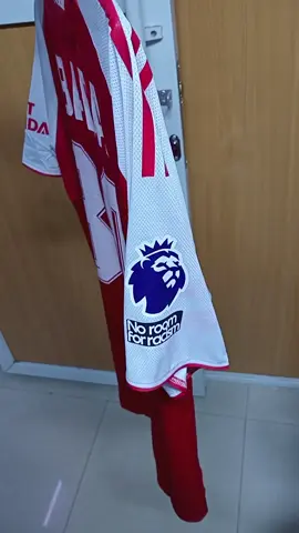 Arsenal home kit player version @1300🔥🔥 Black Friday sale 🔥 #tiktokkenya🇰🇪 #arsenalfans #fyp #foryoupage #fyypppppppppp 