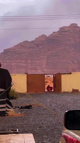 علـقان ⛅️                                                     #اكسبلورexplore #foryoupage #تبوك #حقل #علقان 