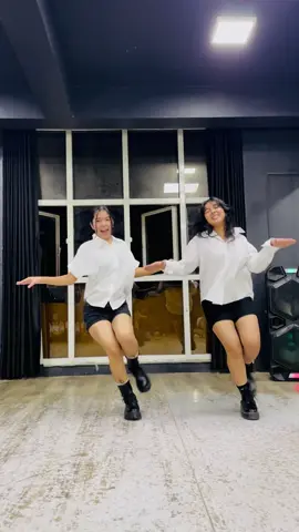 #flexibledanceschool #hindisong #bollywoodsong #fyp #koteshwor_kathmandu 