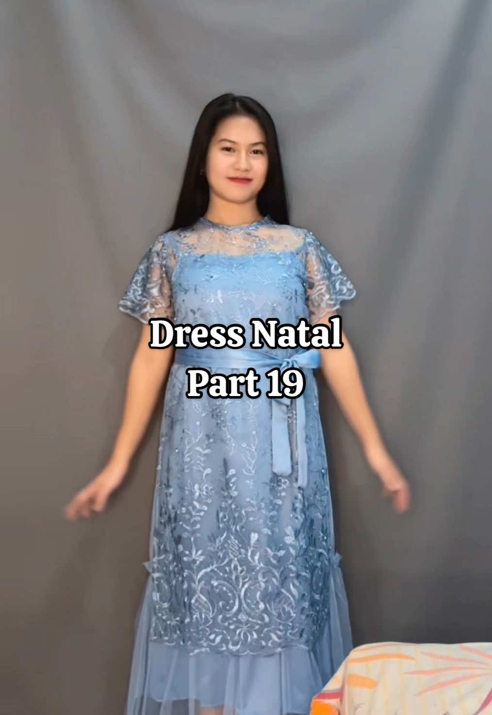 bentar lg natal, dress mewah ini bisa jadi pilihan untuk natal nanti #dressmewah #dressnatal #bajunatal 