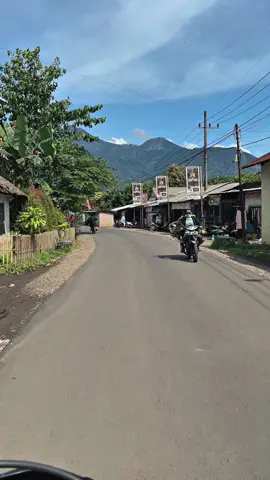 Krucil kalok sedang cerah. Emang wah #pasar #gunung #argopuro #fyp #laguviral 