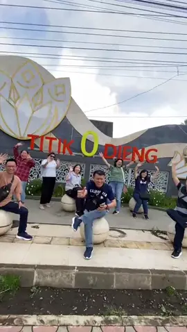 pelyanan 5 day ibu2 hitzz , jakarta-dieng-magelang-jogja-jakarta done, yukk yang mau reservasi wisata bersama kami 0895-2577-5846👌 #malioboro #sewahiacejogja #rentalhiacejogja #sewamobiljogja #rentalmobiljogja #mobildriverjogja #hiace #hiacejogja #wisatajogja #wisata #wisataindonesia #tugujogja #innovareborn #wisataviral #hiacepremio #jogjaistimewa #djavatransport #fyp #fyppppppppppppppppppppppp #fypage #jogjaviral #jogja #jogja24jam #sleman #innova