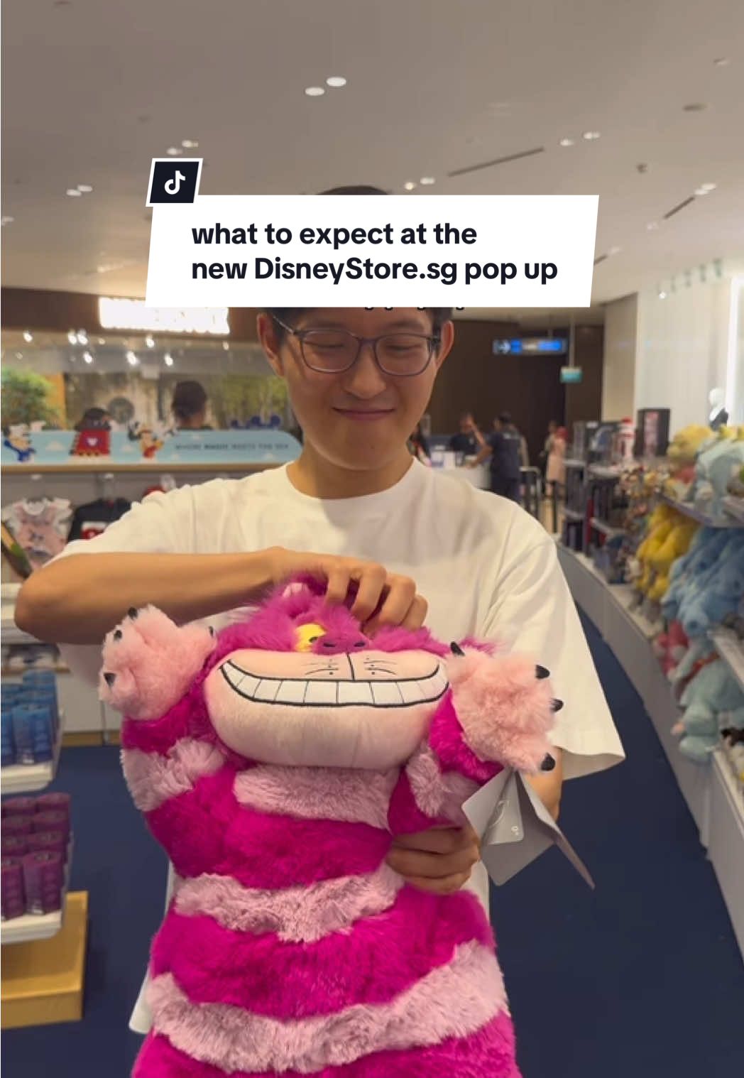 What to expect at the NEW DisneyStore.sg Pop-Up Experience with @SinfulWanders 🐁 🇯🇵 Exclusive collection from Disney Japan ♦️ Free Lorcana card after joining the game session 💵 Free sticker pack with every $70 spend 💵 Free gift for min spend $120 and above 💵 40% off selected products for min spend $80 📅  6 Nov-4 Jan 📍 Jewel Changi Airport B1 Atrium 78 Airport Boulevard S 819666 👀 Follow @districtsixtyfive for the best things to do in Singapore #thingstodoinsingapore #disney #disneystore #disneypopup