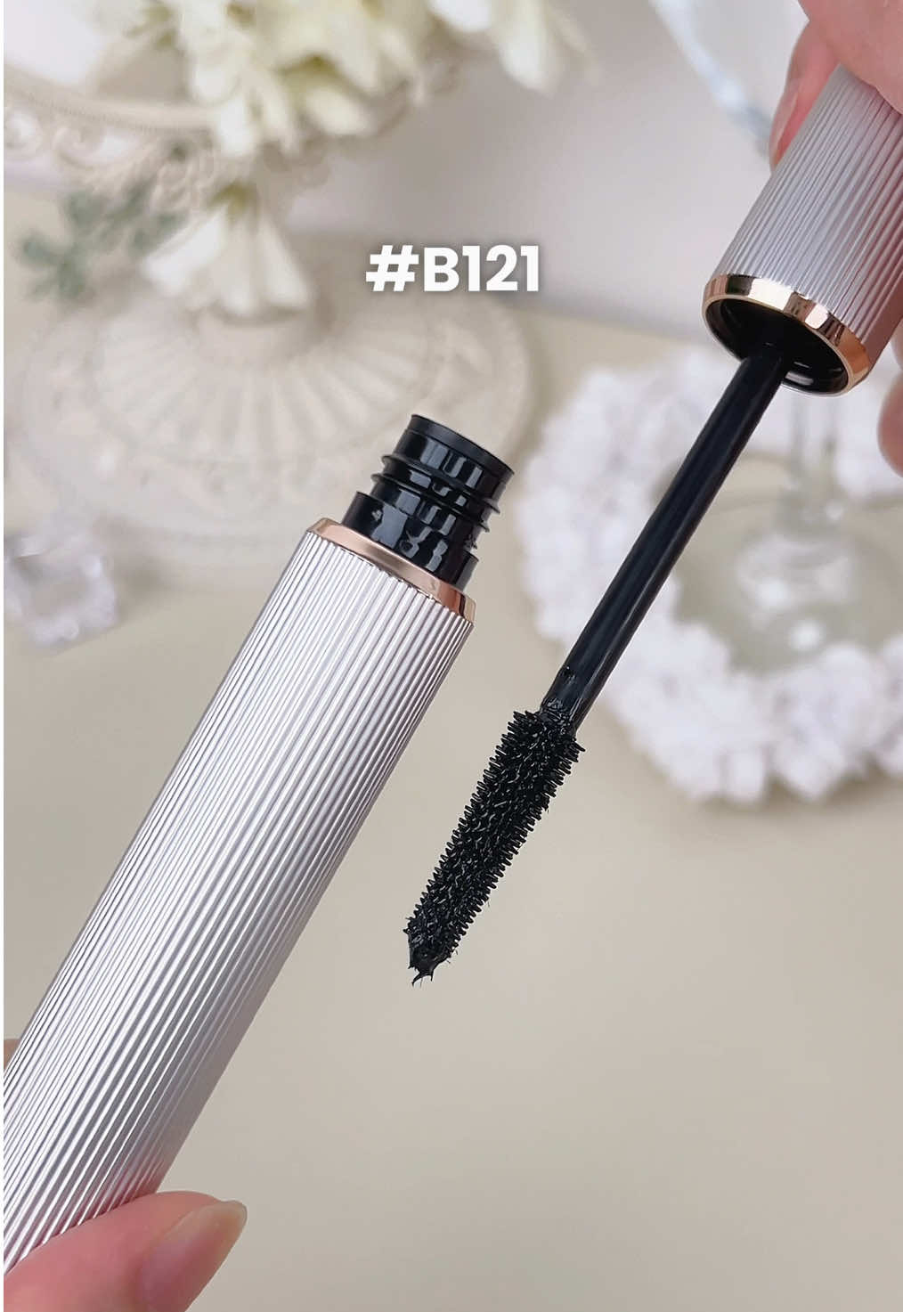 Pakai sampe malem?! Bisa! Yuk cobain mascara longlasting dari MAANGE! #MAANGEbeauty #pilihbrushpilihMAANGE #MAANGEFriece #MAANGEmakeup #MAANGEbrush 