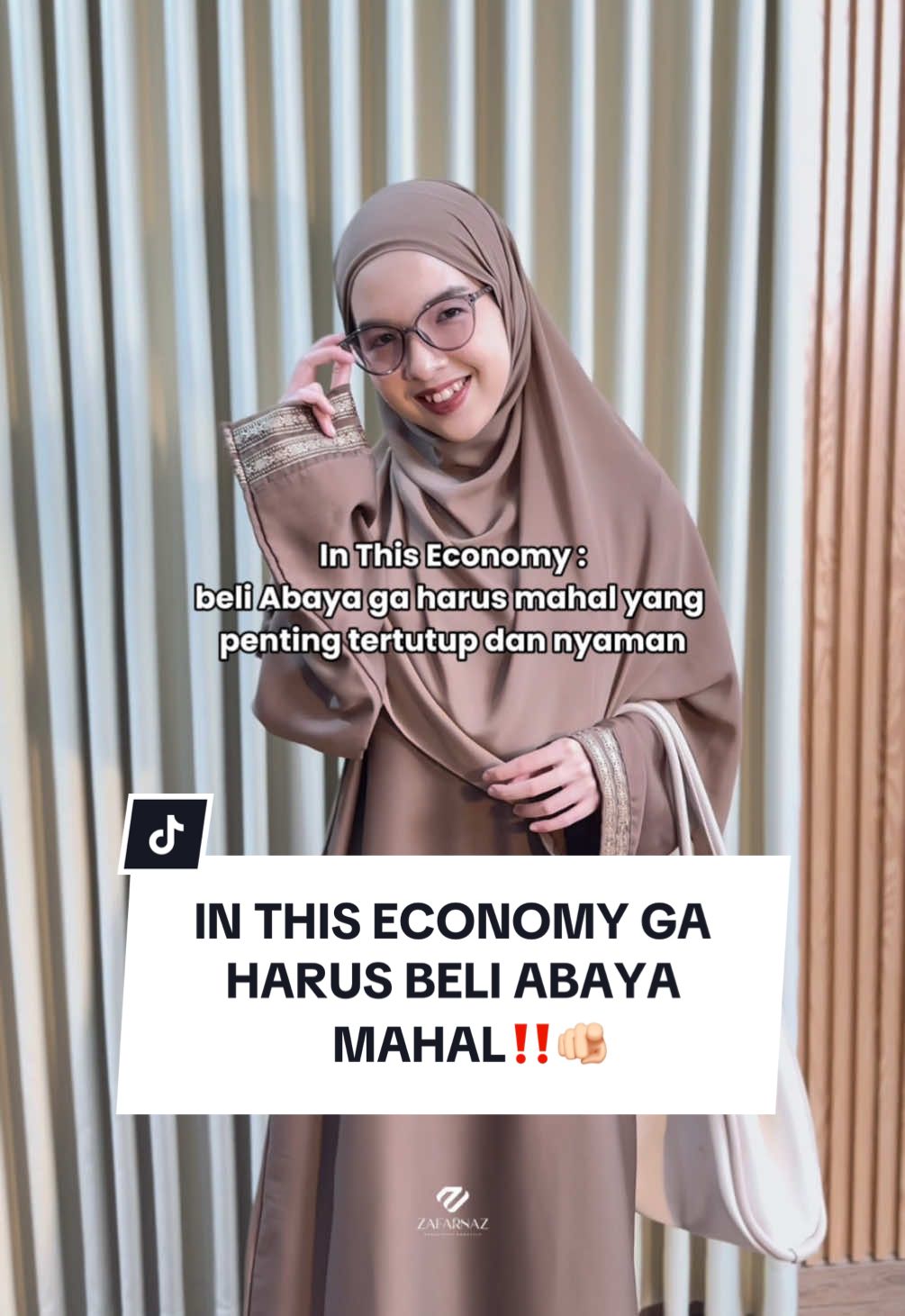In This Economy kayaknya nggak harus beli abaya mahal deh, Yang penting tertutup, nyaman, dan tetap kelihatan elegan😍🫶🏻 #inthiseconomy #trend #rekomendasioutfit #abayarecommendation #fypage 