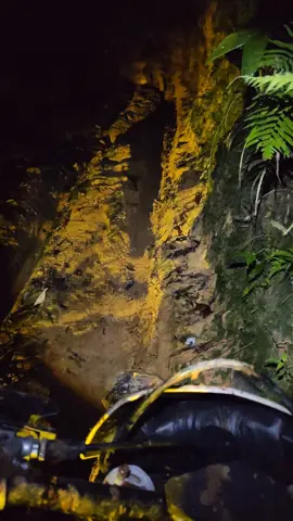 suasana jalur londok 01:30.. subuh syahdu  #suzukits125  #offroadlife  #halimunlondok 