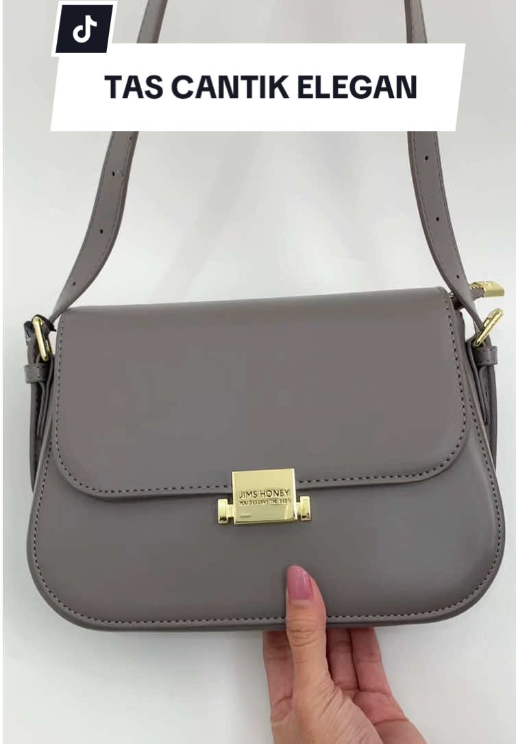Gak heran sih kalau tas cantik Isabelle Bag Jims Honey ini kemarin RESTOCK nya lama banget! Karna tiap RESTOCK aja langsung ludes cepet😍✨  Buat yang gamau nungguin lama lagi buruan gercepin!  #isabellebagjimshoney  #Jimshoneysurabayastore  #PromoGuncang1111 #GajianSale -orv 