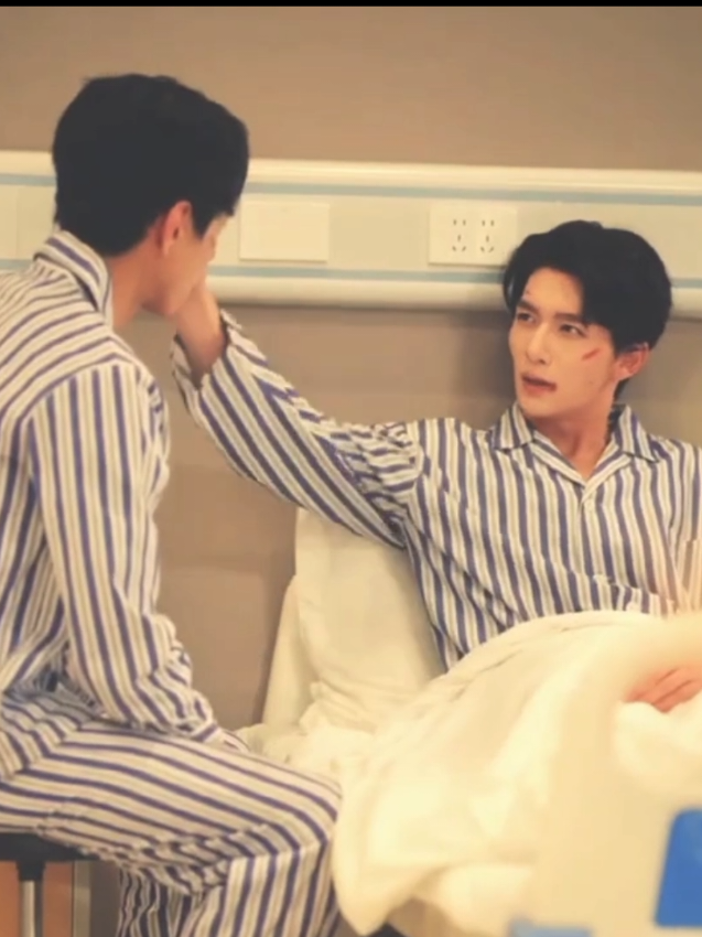 I'd marry you with paper rings💍🤭.#bl #chinesebl #honeyontheedgeofaknife #edit #fyp 