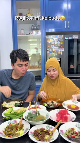 Malu ko bik wanti kato sebab bik wanti make x talar budu, toklaki mirah ni x cekak pakso dio meme xmake😆tapi hok dale nasi kerabu nyo make pulok hahahahaha ado ko geng x make budu ni? Sebab gapo xmake awok? Hihihi #ibuscrubbywna #founderibuscrubwna 