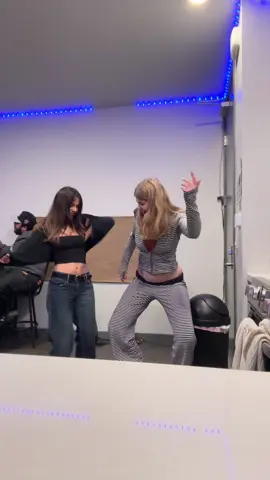 #outfitinspo #aestheticoutfits #OOTD #outfitideas #fashiontok 