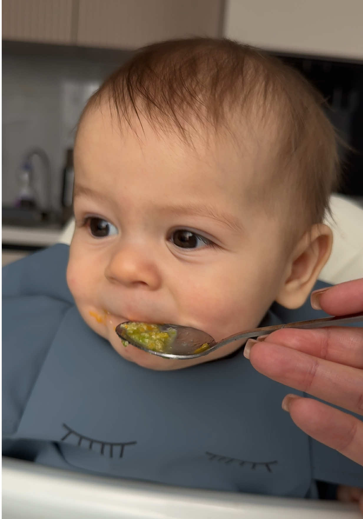 Индейка +брюссельская капуста +морковь +лук =супчик 