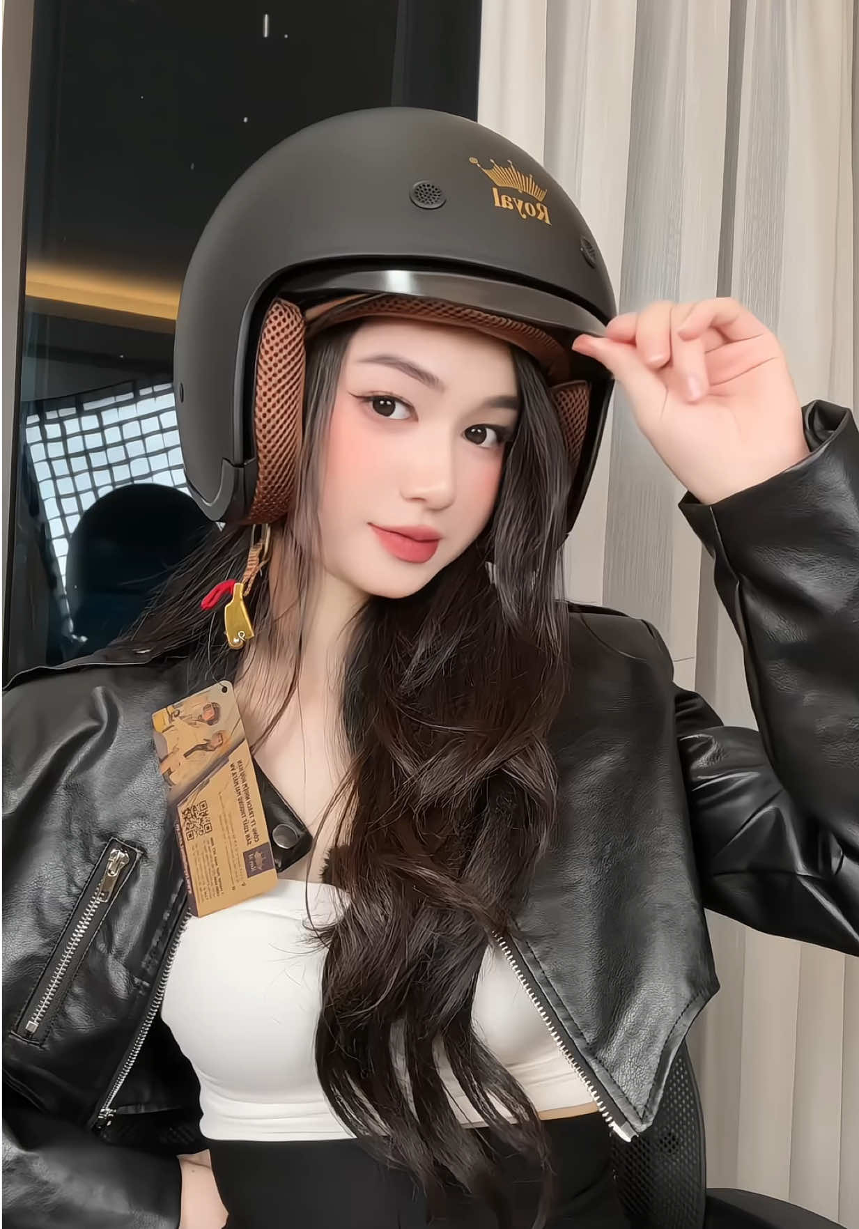 Mũ BẢO HIỂM ROYYAL M139 đủ Size đầu bé đến to- Kính Ẩn- Cao Cấp- Giá Hời