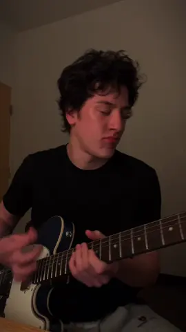 I produce too! Here’s a little series I may start alongside my solos. Hope y’all enjoy:) #justinbieber #guitartok #remix #2000s #fyp @Justin Bieber @Hailey Bieber 