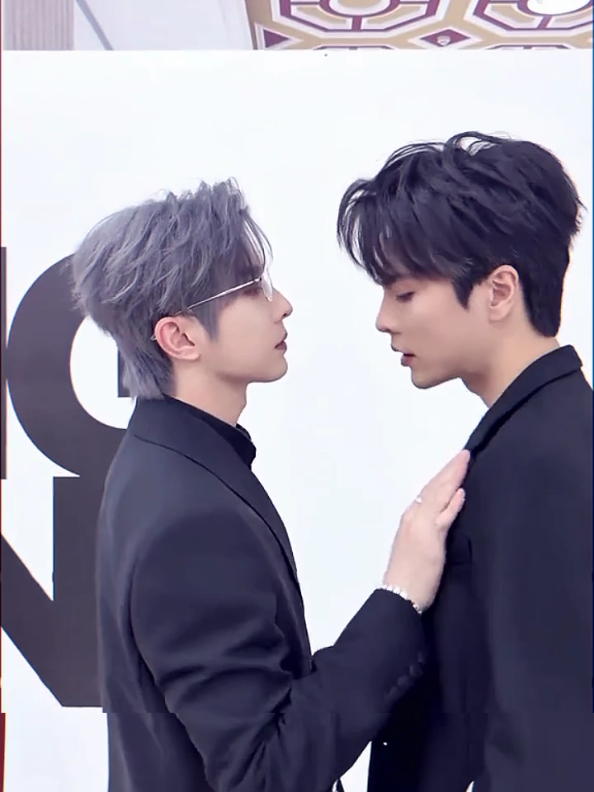 WAWWWWW.... #wangnan #zhongzheng #capcut 